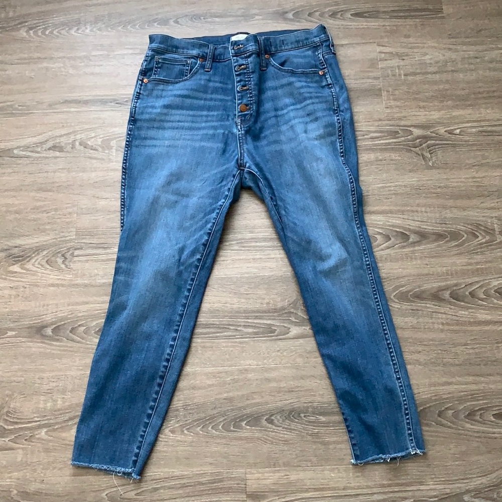 Madewell 10 inch skinny crop raw hem